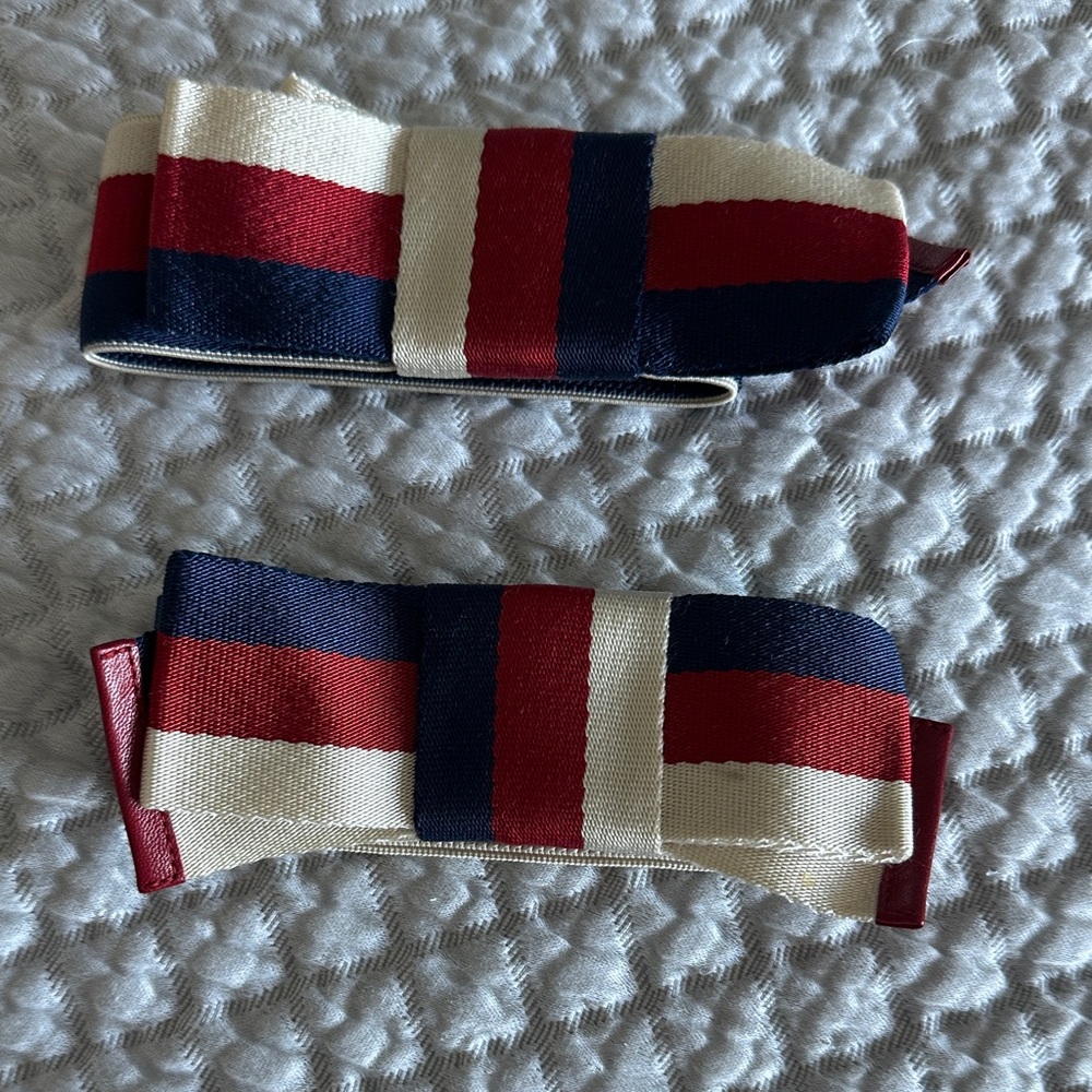 Gucci Shoe Bows